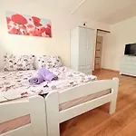 68 Aparthotel 3*