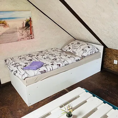 Ξενοδοχείο με διαμερίσματα 68 *