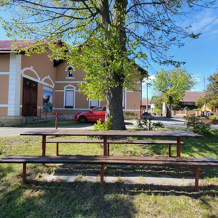 68 Hotel apartamentowy 3*