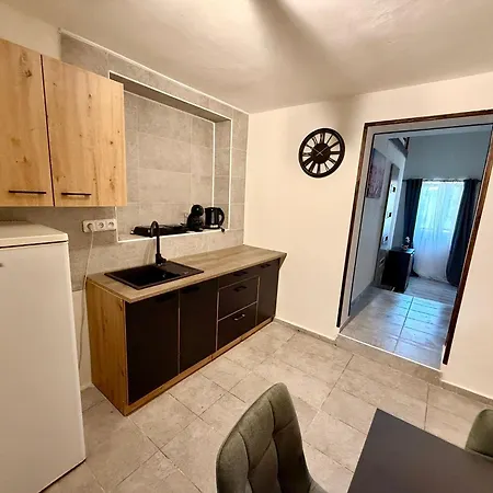 68 Aparthotel